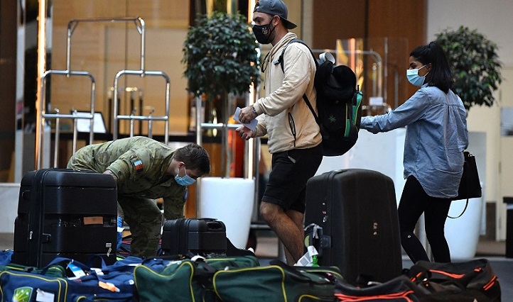 Australian cricketers exit quarantine after fleeing India
