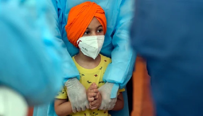 India's daily Covid-19 cases fall further to 152,734; new deaths at 3,128