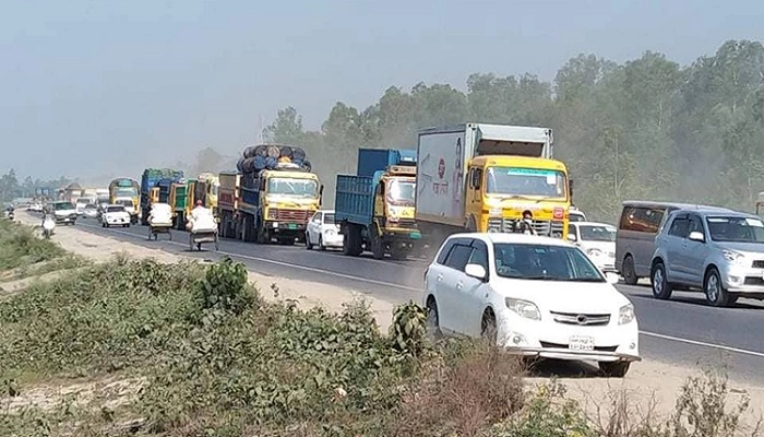 27km long tailback on Dhaka-Tangail highway