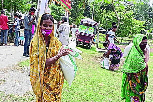 Bashundhara Group spreads joy among the underprivileged in Lalmonirhat