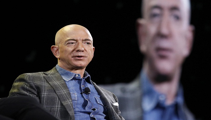 Jeff Bezos hits wealth record of $211 billion after Pentagon move
