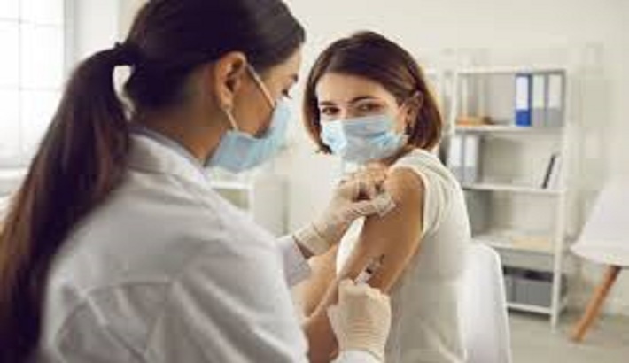Vaccinations mandatory for all health workers in France