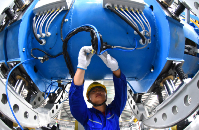 China's economy grows 12.7% in H1