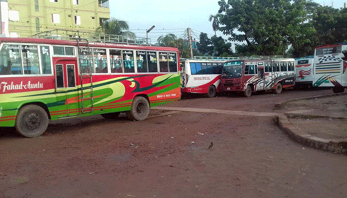 Bus services suspended in Barisal over union issues