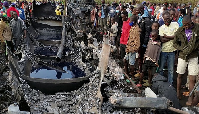 Fuel truck blast kills 13 in Kenya