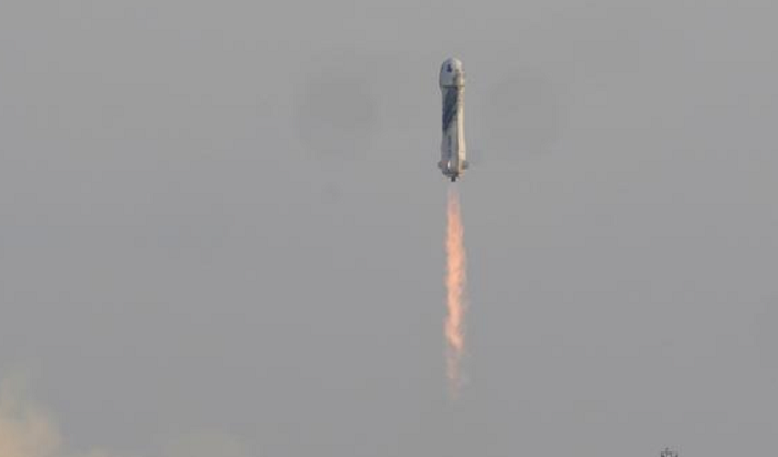 Bezos reaches space on 1st passenger flight