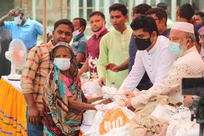 Helpless people get Eid gifts in Nageshwari upazila