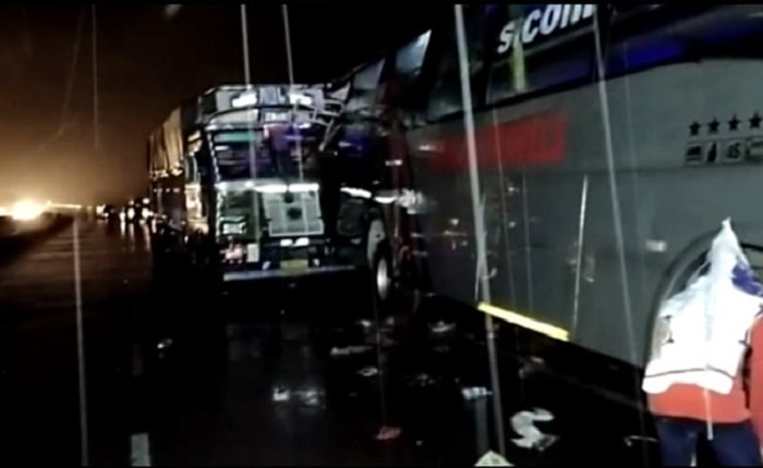 18 sleeping on road dead as truck hits bus in India’s Uttar Pradesh