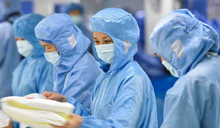 Global Covid cases near 211 million