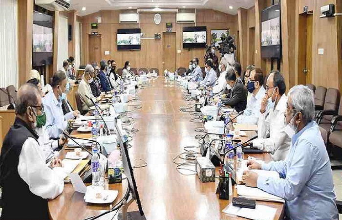 Field admin, public representatives asked to communicate regularly: Cabinet Secretary