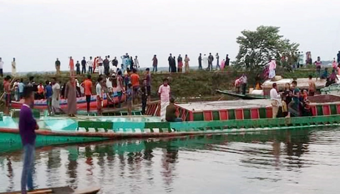 Trawler capsize in B'baria: 20 bodies recovered