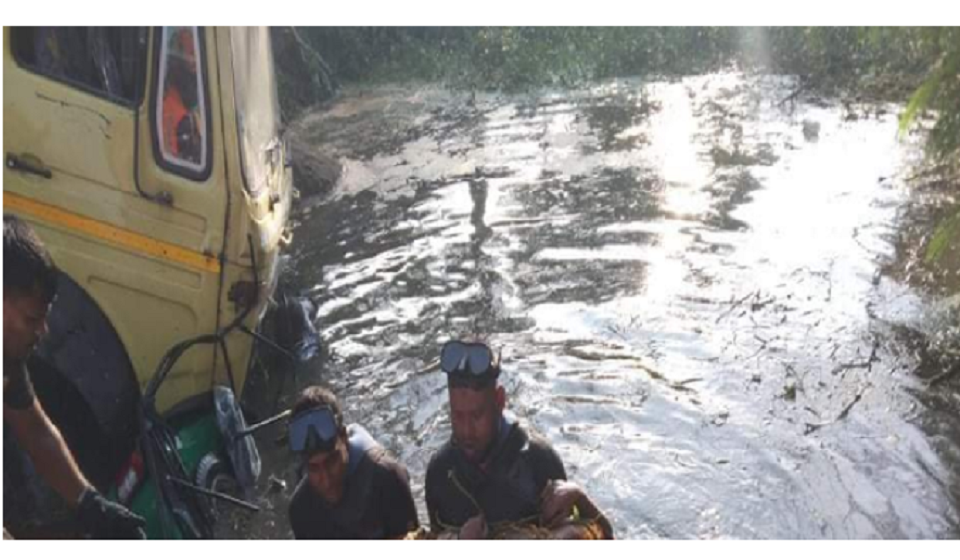 4 killed in Khulna road crash