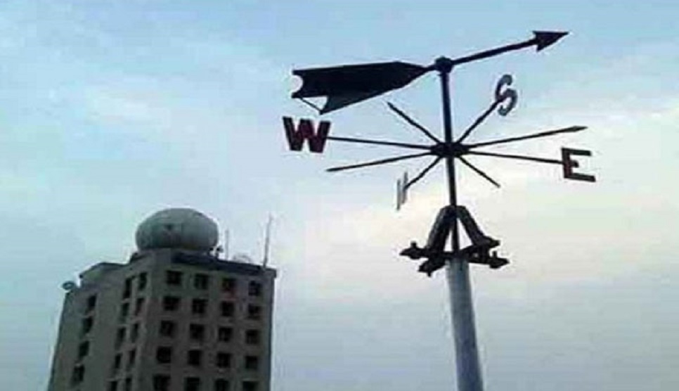 Low pressure over Bay, maritime ports asked to hoist signal 3