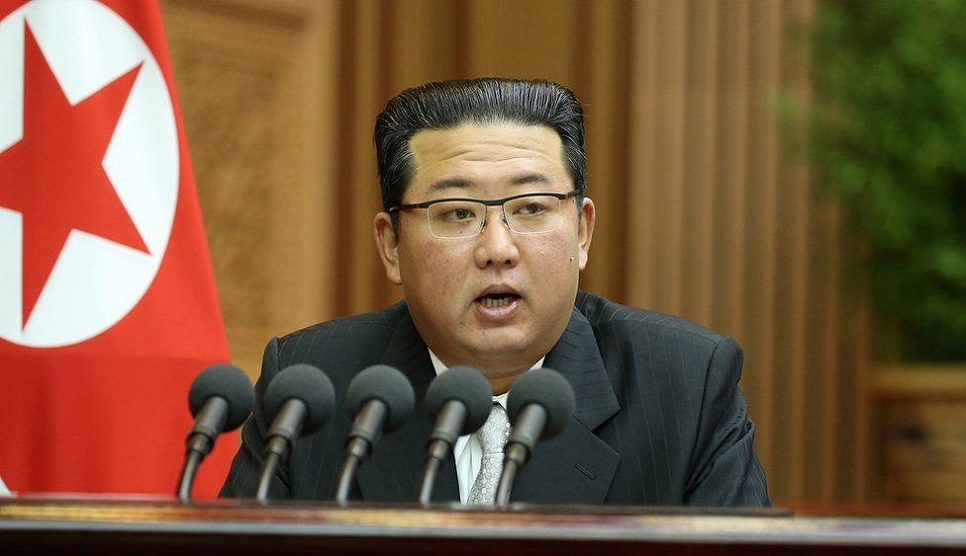 Kim Jong-un offers to restore inter-Korean hotline
