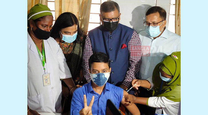 Children administered COVID-19 vaccine as test run begins 