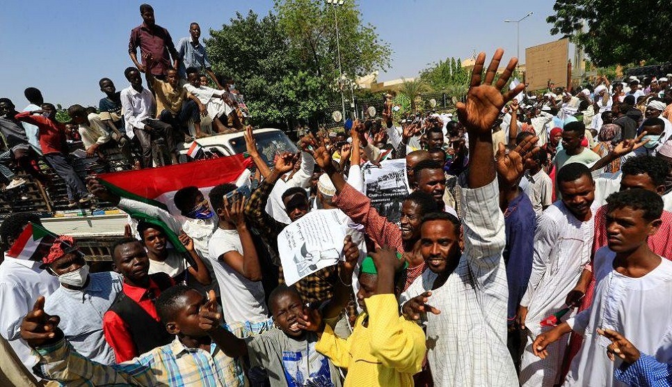 Sudan protesters demand military coup as crisis deepens