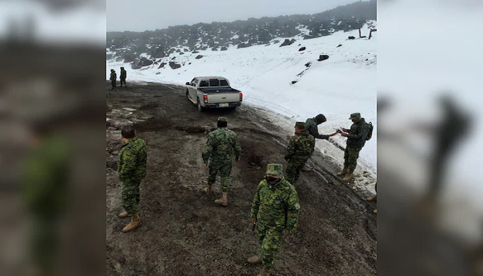 3 dead, 3 missing after avalanche on Ecuador volcano: officials