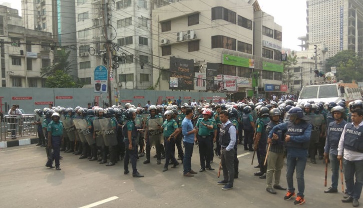BNP activists, police clash at Naya Paltan
