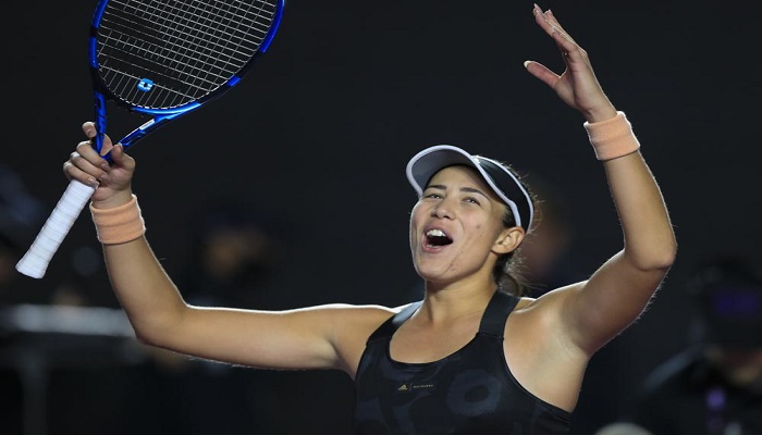 Muguruza beats Kontaveit to reach semifinals at WTA Finals