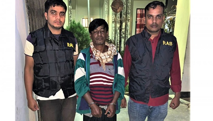 Man held with touchstone idol in Naogaon