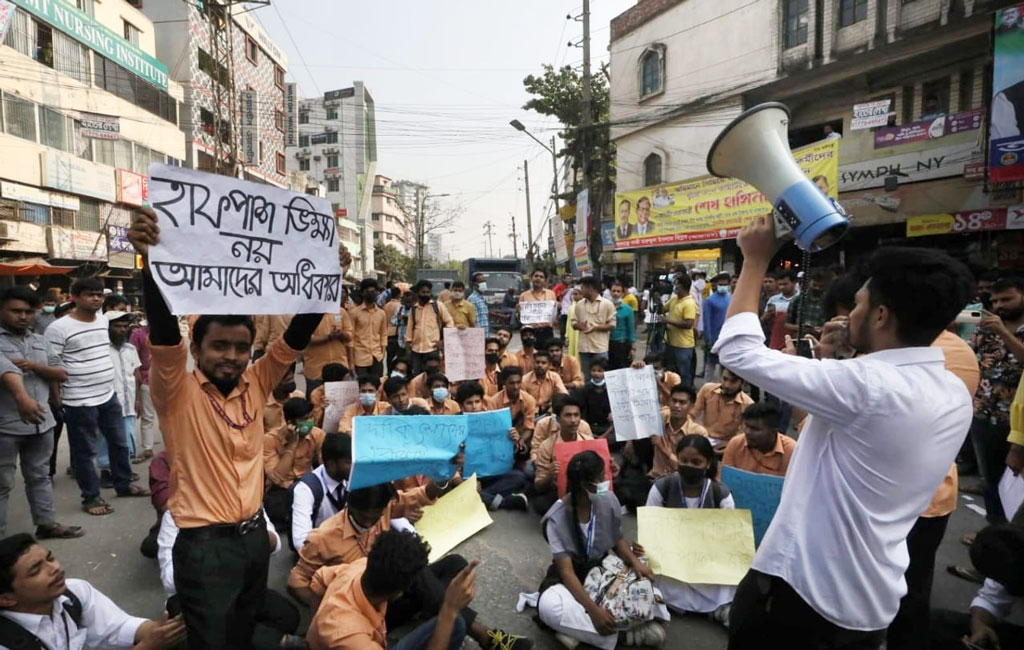 Govt to allow half fares in BRTC buses for students: Obaidul Quader