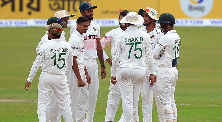 Babar fifty leads Pakistan to 161-2 at tea (Updated) 