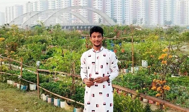 University student killed in city road accident