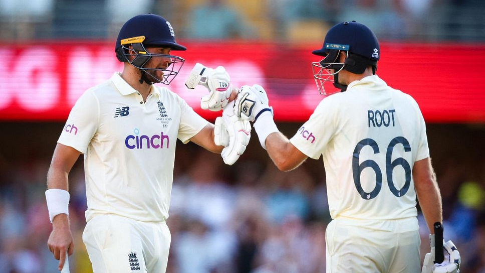 Root and Malan lead England fightback in first Ashes Test