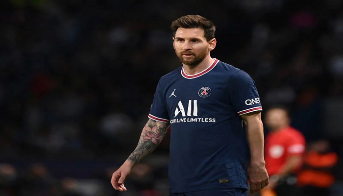 Messi tests negative for Covid, back in Paris