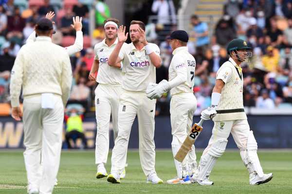 Broad strikes to leave Australia 85-4 in fifth Ashes Test