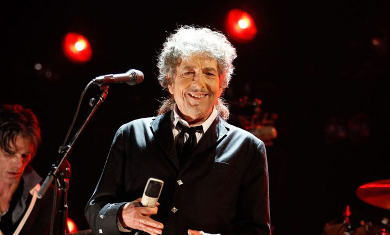 Bob Dylan sold entire recording catalog to Sony