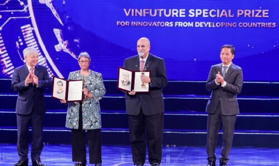 Winners of VinFuture’s $4.5m global sci-tech prizes announced