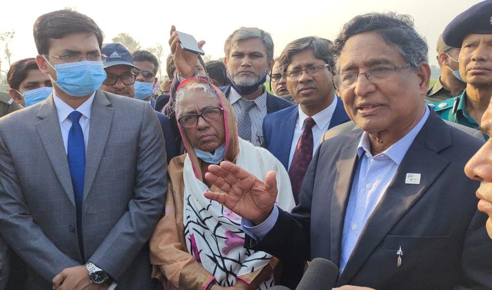 Govt to extend support in exporting potato: Razzaque