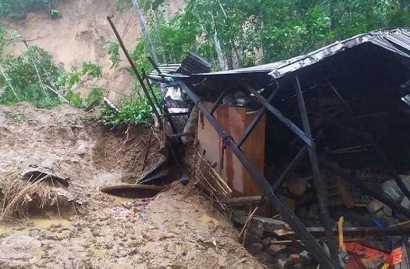 Hillslide kills 4 in Chattogram

