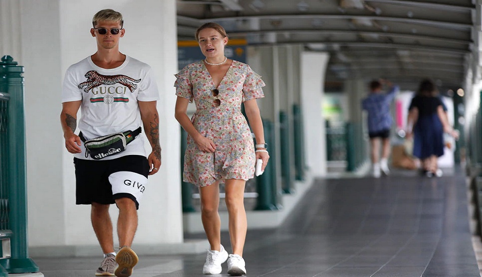 Thailand relaxes mask rule to bolster pandemic-hit tourism