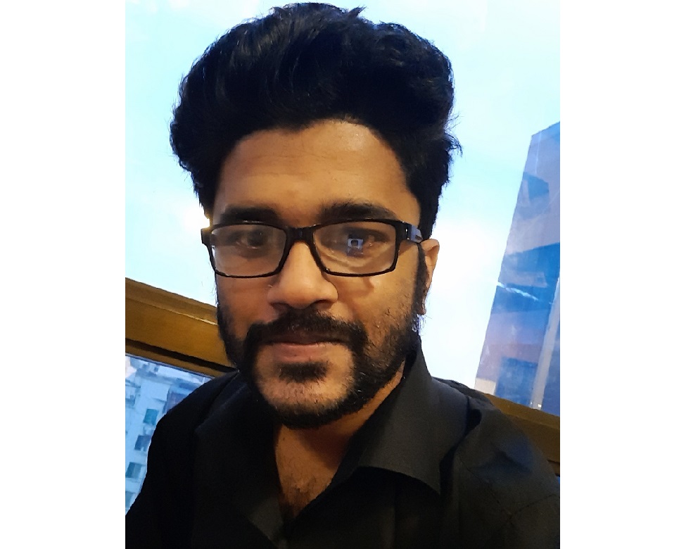 Former IUB student’s AI device to detect Covid wins twin prizes in Thailand