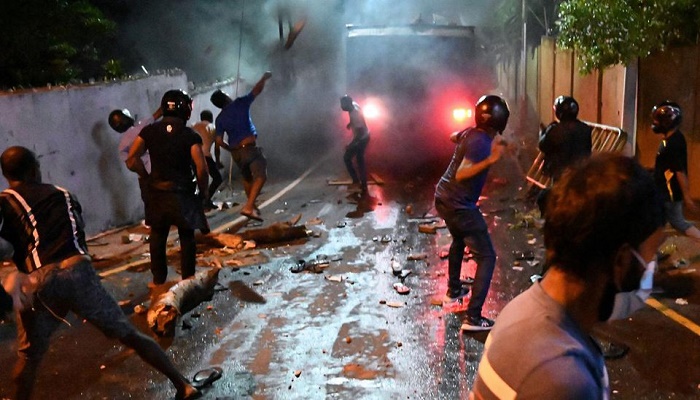 Crisis-hit Sri Lanka lifts protest curfew after backlash