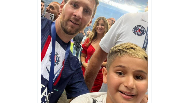 Messi steps in as guards try to take young fan away