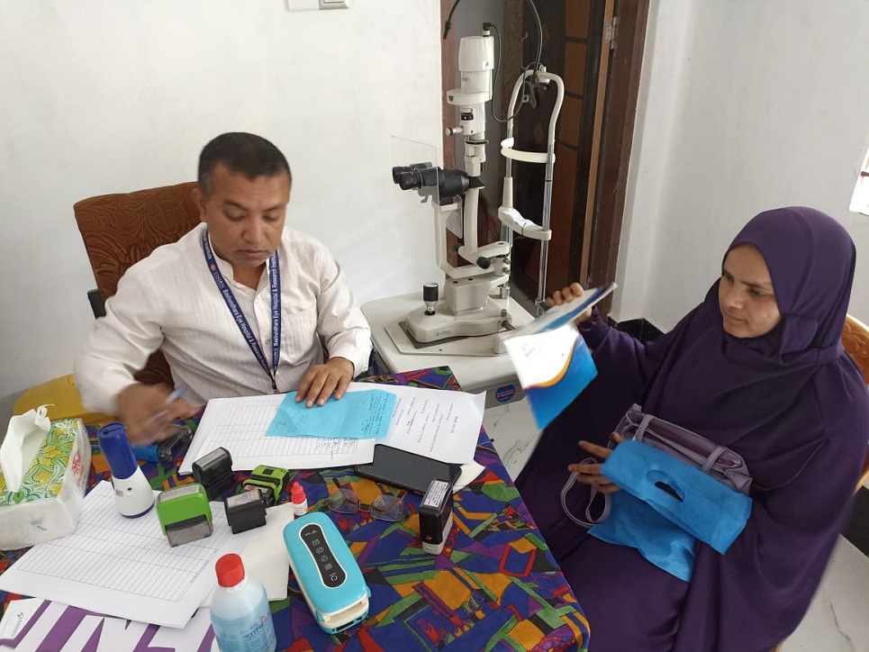 Bashundhara Eye Hospital provides free treatment to 300 in Kasba