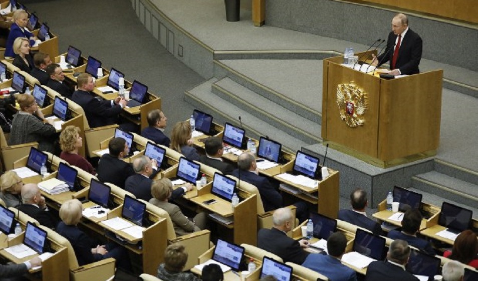 Russian parliament backs Putin's annexation bill