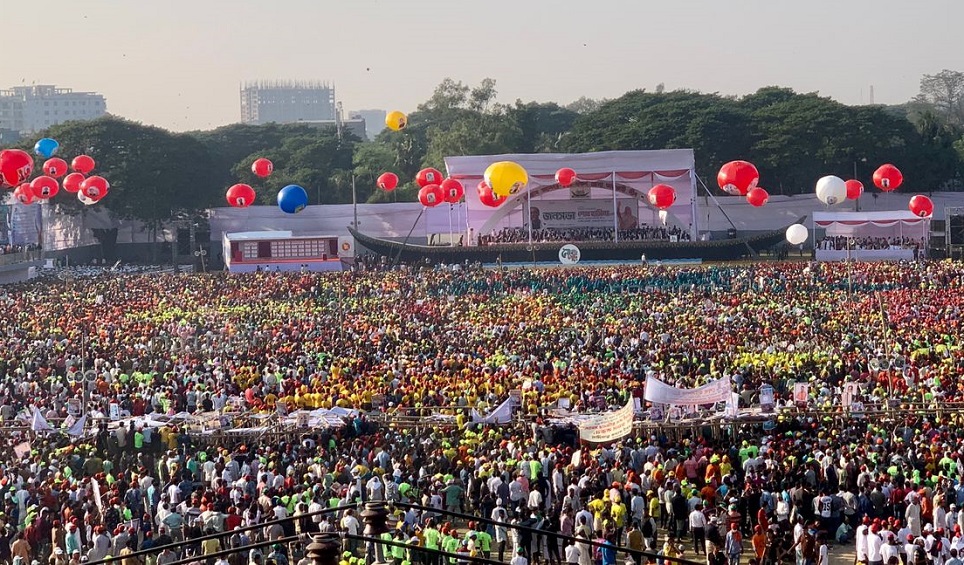 PM Hasina reaches CTG’s Polo Ground to address enormous rally