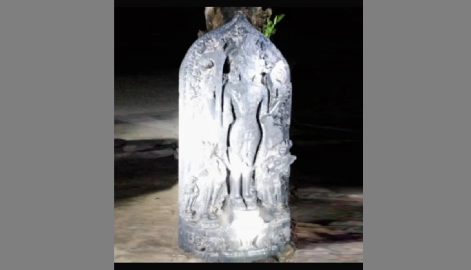 301kg touchstone idol recovered in Dinajpur