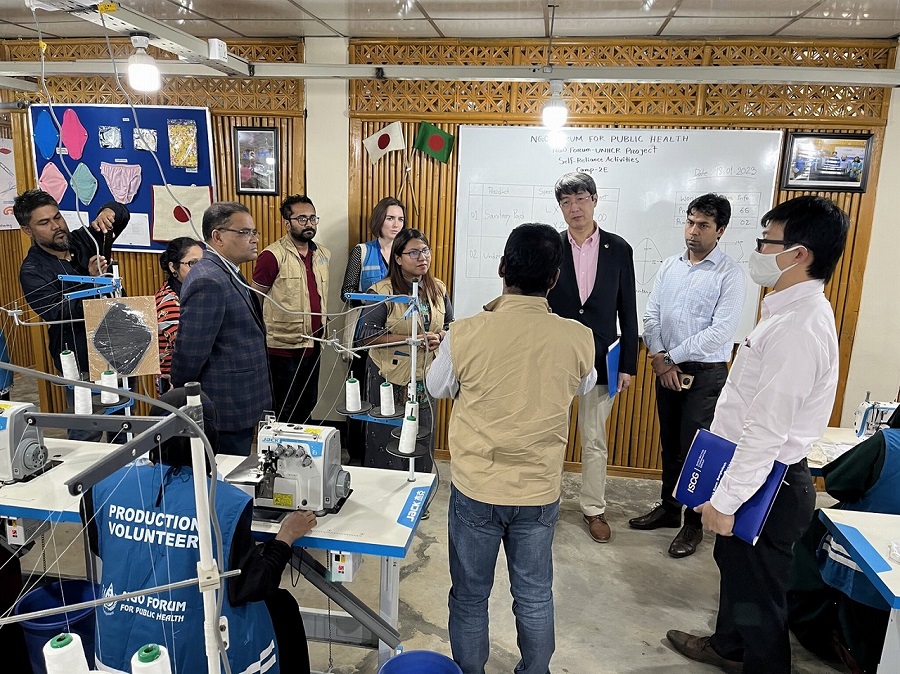 Japanese envoy Iwama visits  Rohingya camps in Cox’s Bazar