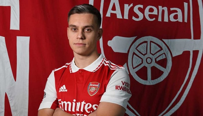 Arsenal seal swoop for Brighton forward Trossard