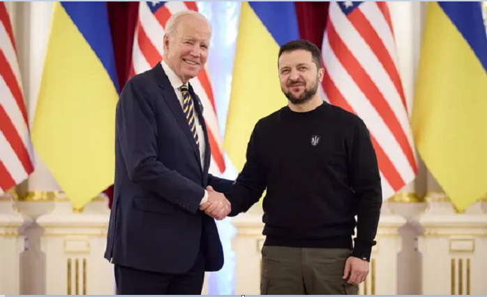 Biden announces more arms supplies for Ukraine on Kyiv visit