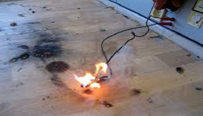 Two burnt in Niketan AC explosion