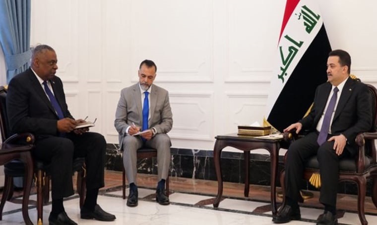 Pentagon chief in Iraq says US wants to 'strengthen' ties