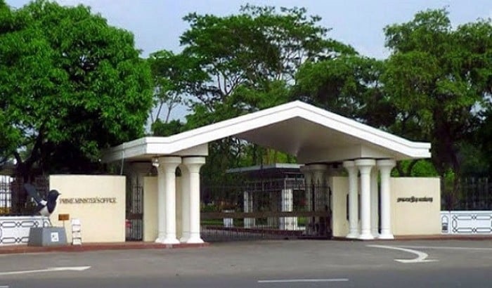 Refrain from panic-buying as enough food stock for Ramadan: PMO