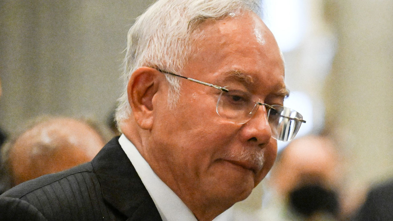Malaysia court rejects Najib bid to review graft conviction