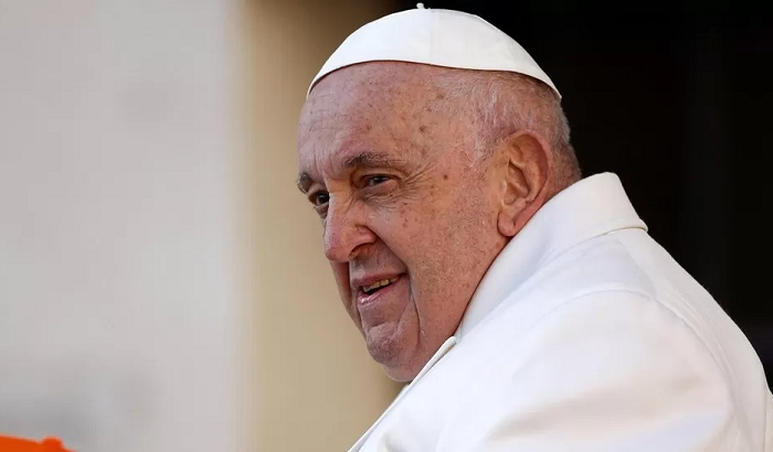 Pope expected to leave hospital on Saturday